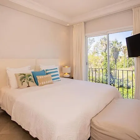 Luxury Beachfront/3bdrms/3baths/ventura Del Mar * Marbella