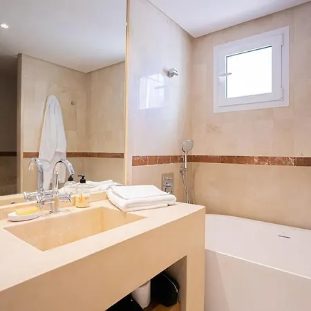 Luxury Beachfront/3bdrms/3baths/ventura Del Mar Apartment Marbella